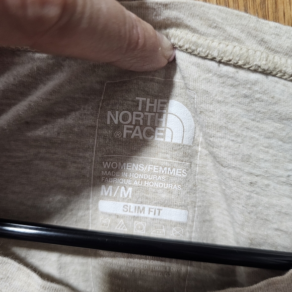 The North Face Women's Beige T-Shirt - Picture 3 of 3